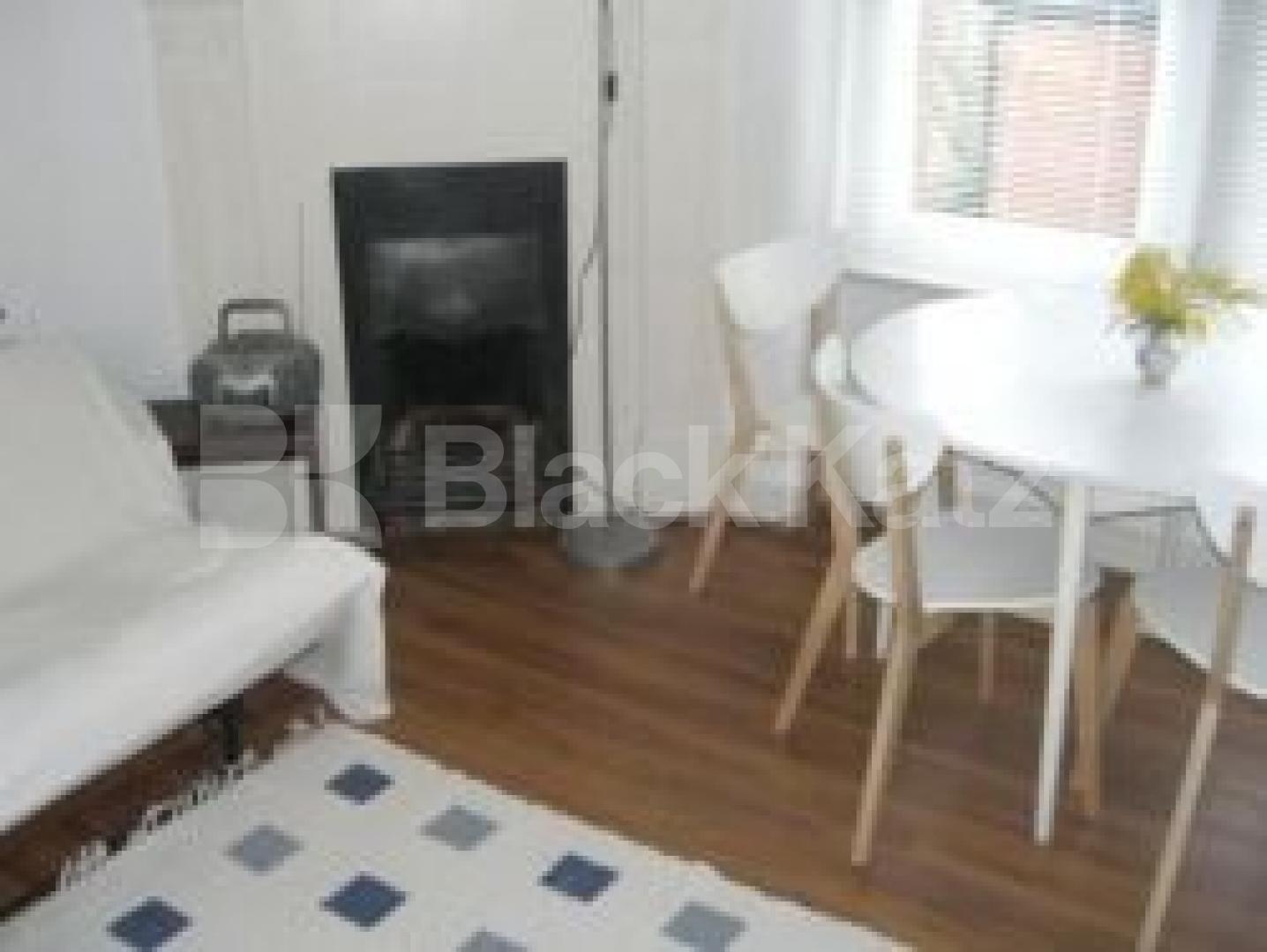 			GREAT VALUE FOR MONEY!, 3 Bedroom, 1 bath, 1 reception Flat			 Fortis Green Road, MUSWELL HILL N10
